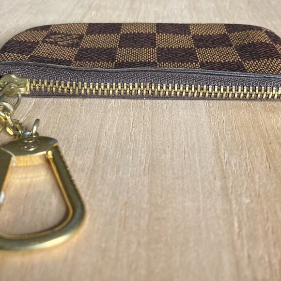 Authentic LV Louis Vuitton Damier Pochette Cles Coin  Wallet - Picture 4 of 6